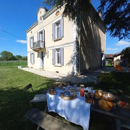 Sainte-Livrade-sur-Lot L' Embellie Sur Lot B&B 외부 사진
